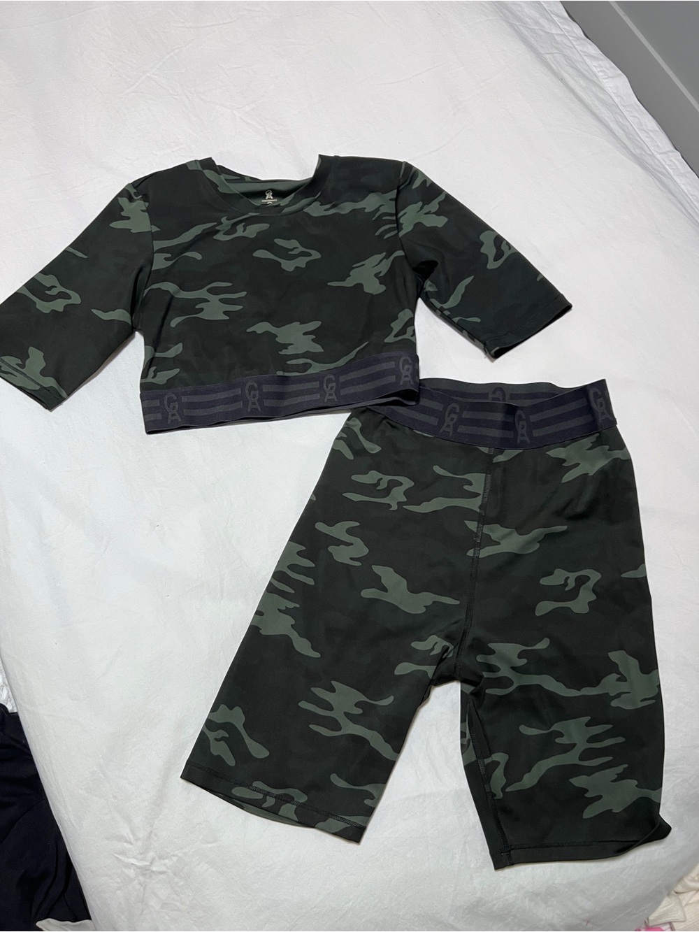 Good American Green Camo Athletic Shorts Set
